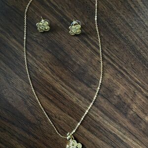 Elegant Gold Floral Jewelry Set